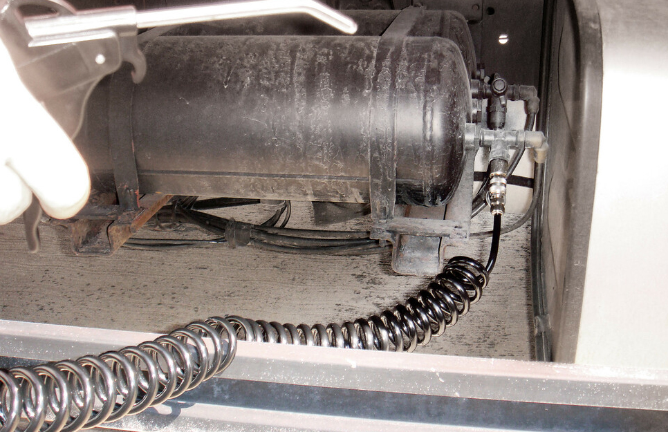 Vzduchová rychlospojka IVECO M16