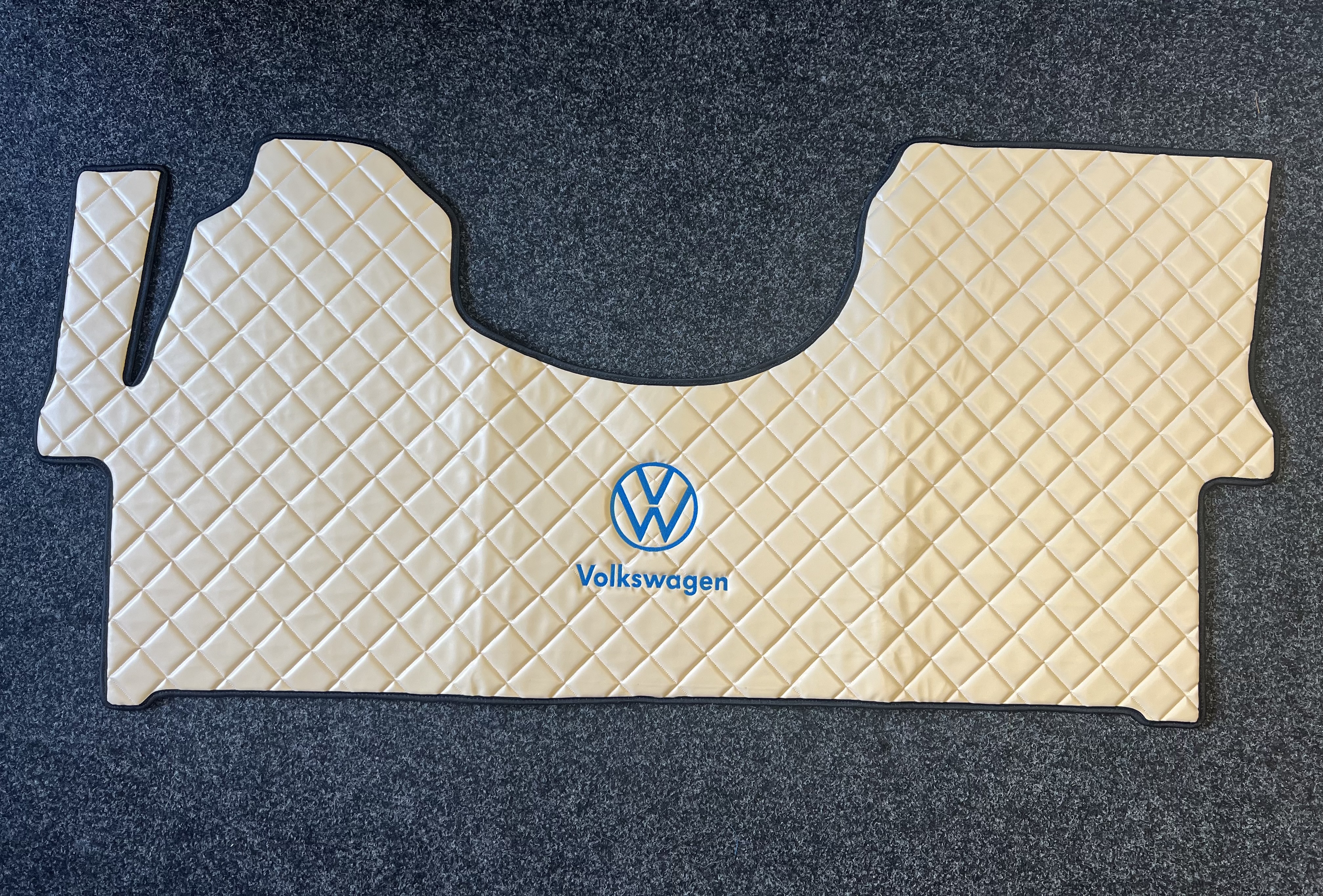 autokoberec Mercedes Sprinter/Volkswagen Crafter od 2006 – kožený